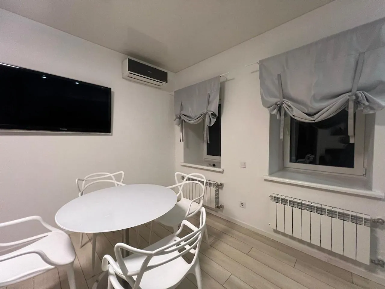 2-Room Luxury Apartment In The Center 基輔 乌克兰